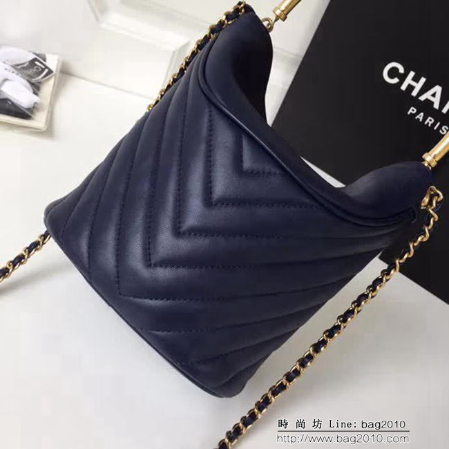 香奈兒CHANEL寶藍Chanel A57861 2018早秋Paris-Hamburg復古風小羊皮水桶包鏈條包DSC1487